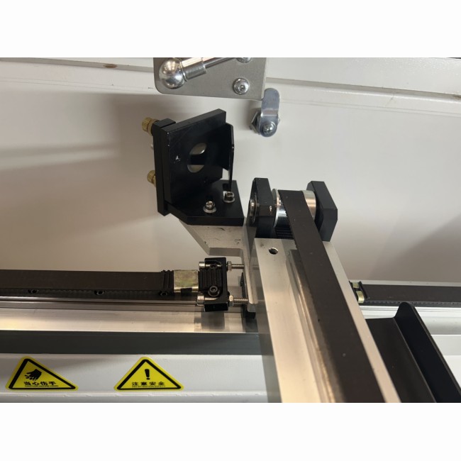 Laser de marquage / découpe CO2 LC60