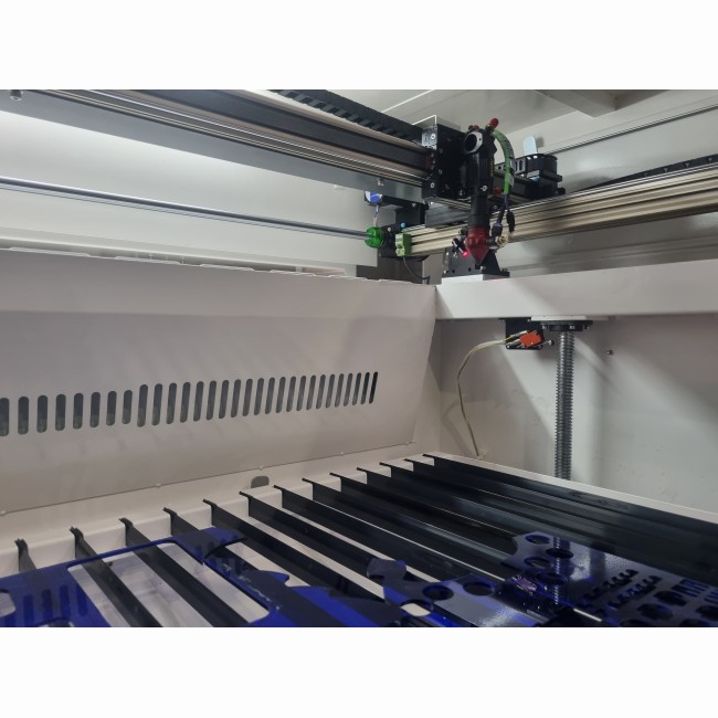 Laser de marquage / découpe CO2 LC100