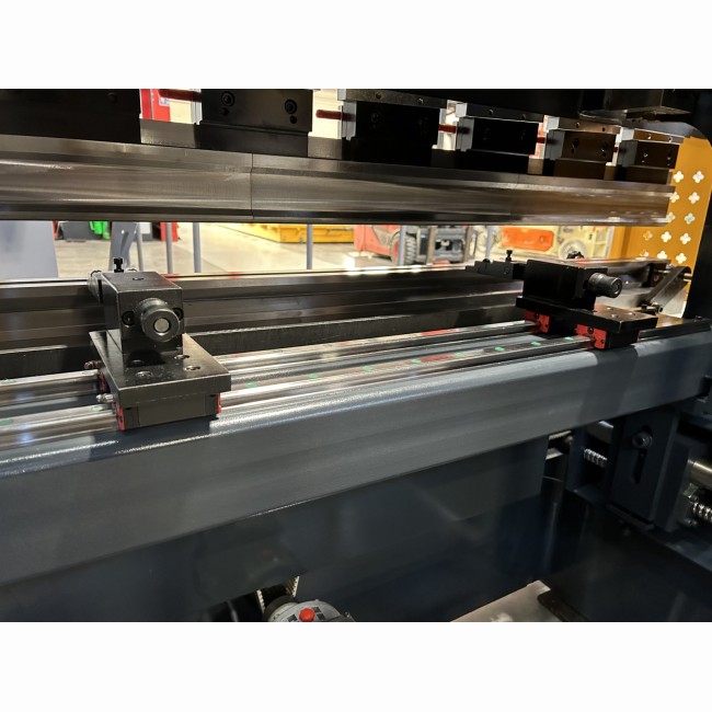 Presse plieuse P2040