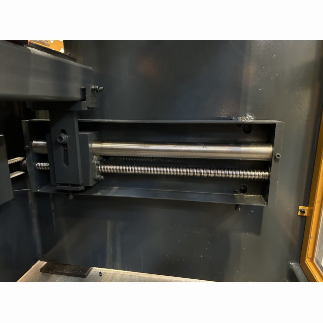 Presse plieuse P2040