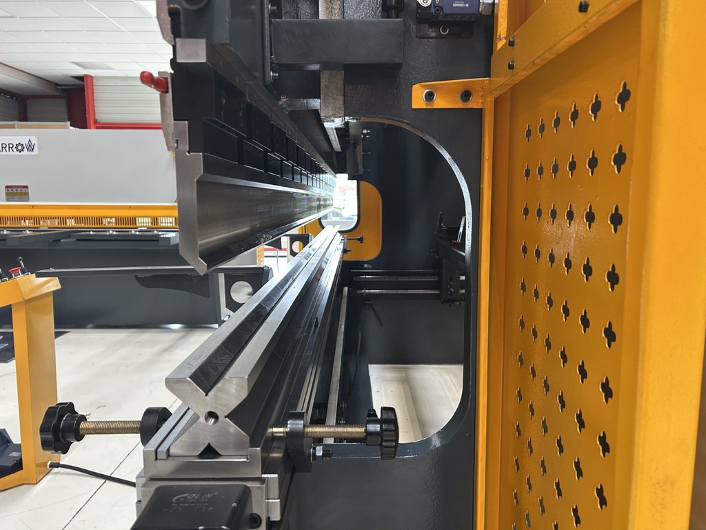 Presse plieuse ARROW P32125