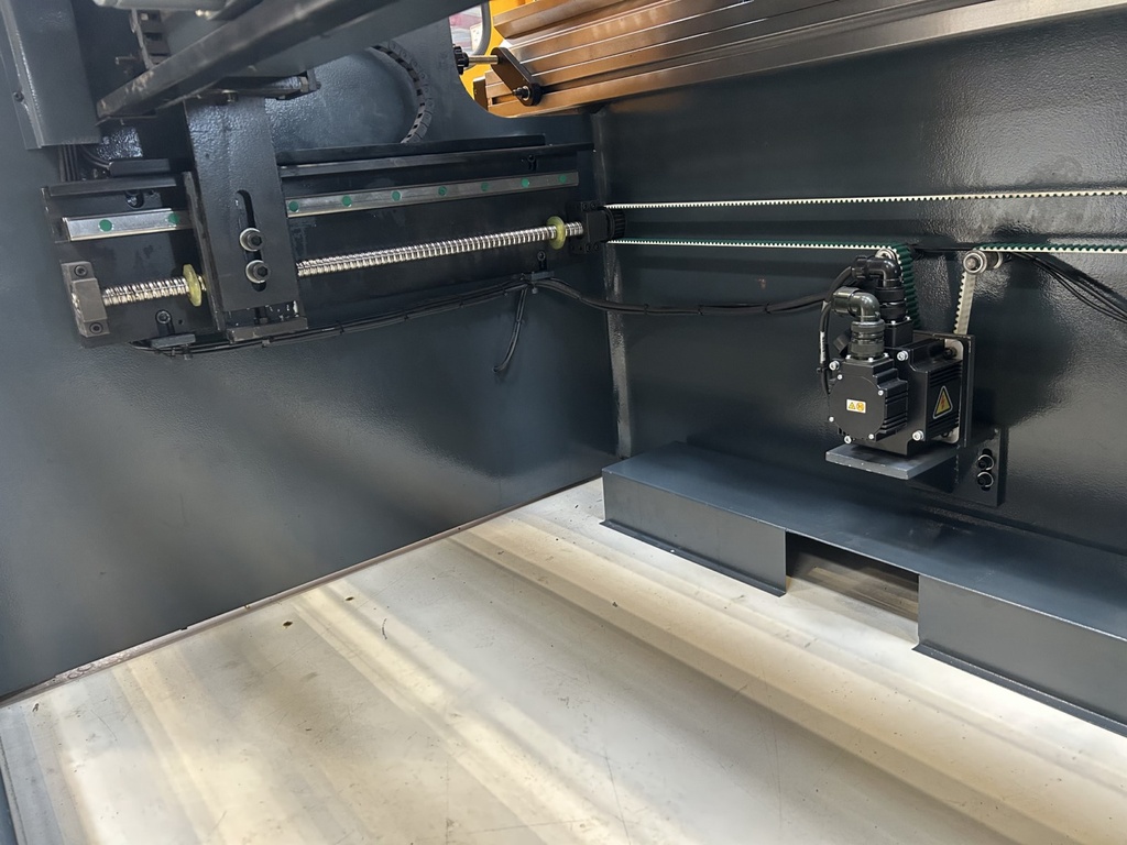 Presse plieuse ARROW P32125