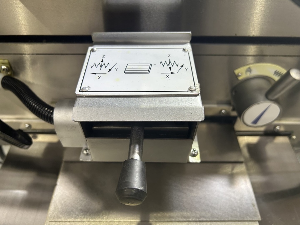 Fraiseuse conventionnelle ARROW FU1000G