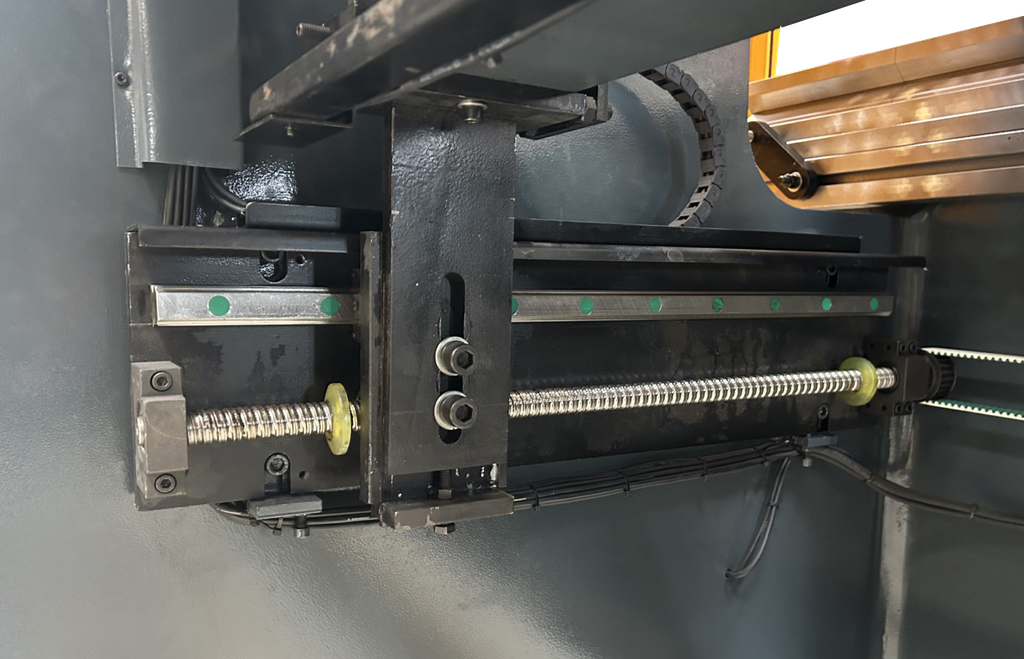 Plieuse conventionnelle ARROW P40200