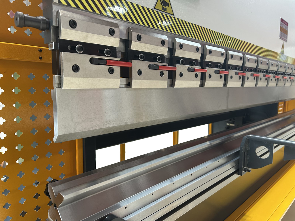 Plieuse conventionnelle ARROW P40250