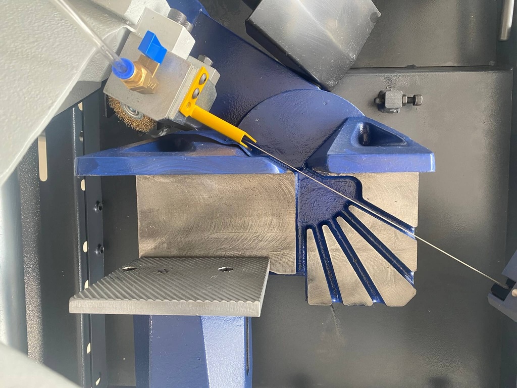 Scie à ruban ARROW S225G