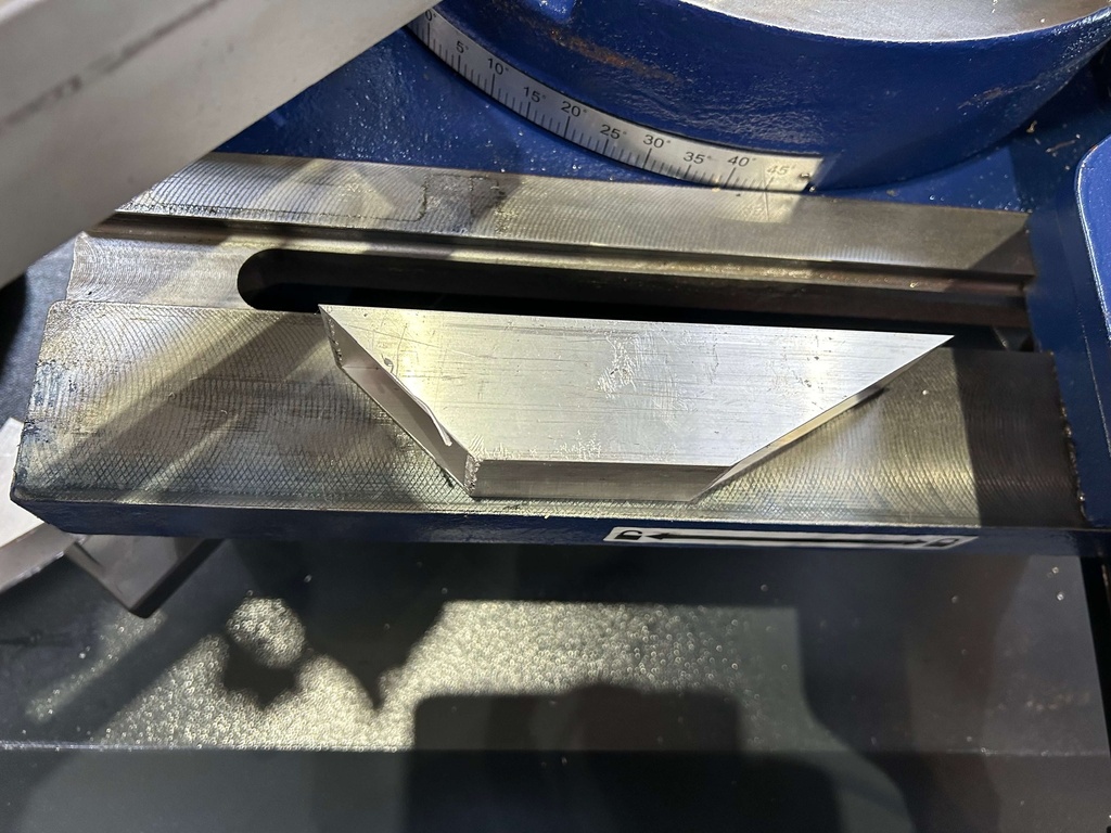 Scie à ruban ARROW S270GV