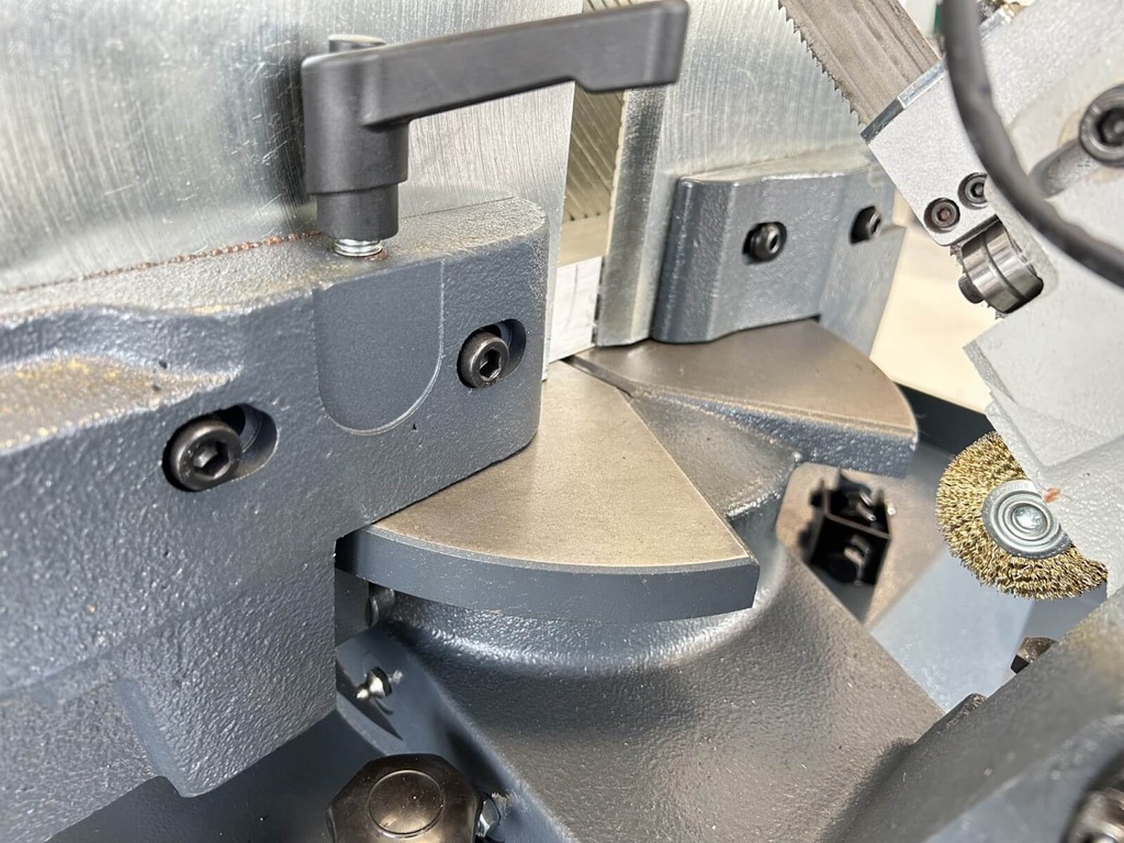 Scie à ruban ARROW S260SA