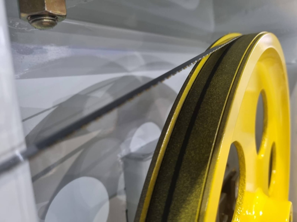 Scie à ruban verticale ARROW SV455