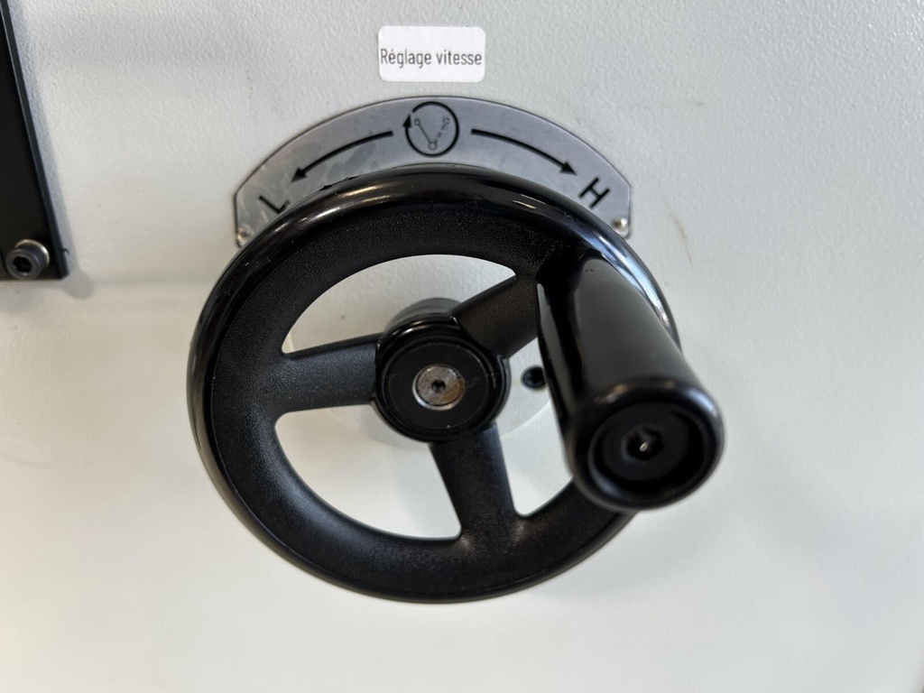 Scie à ruban verticale ARROW SV610