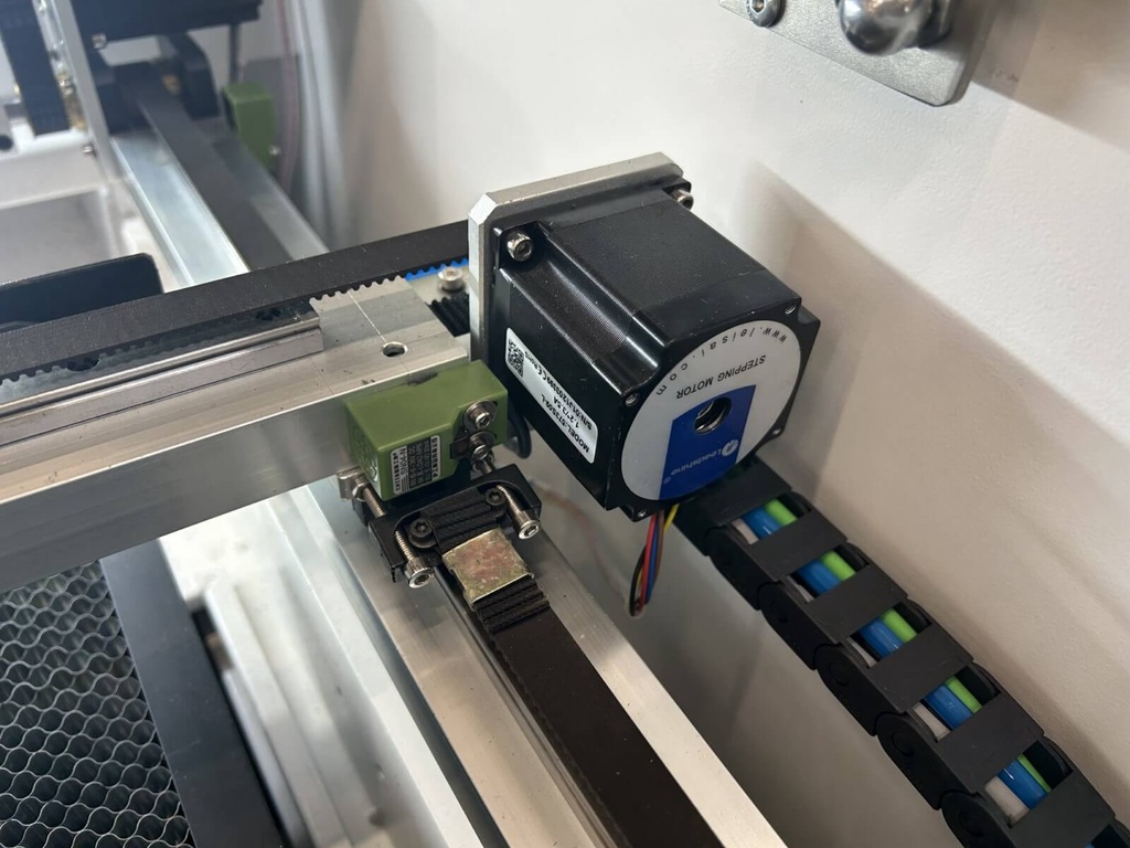 Laser de marquage / découpe CO2 ARROW LC60